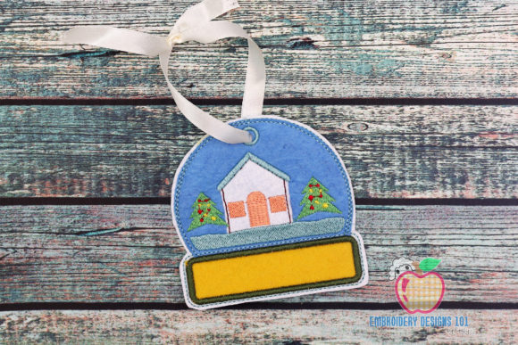 Review: Christmas House in Snow Globe ITH